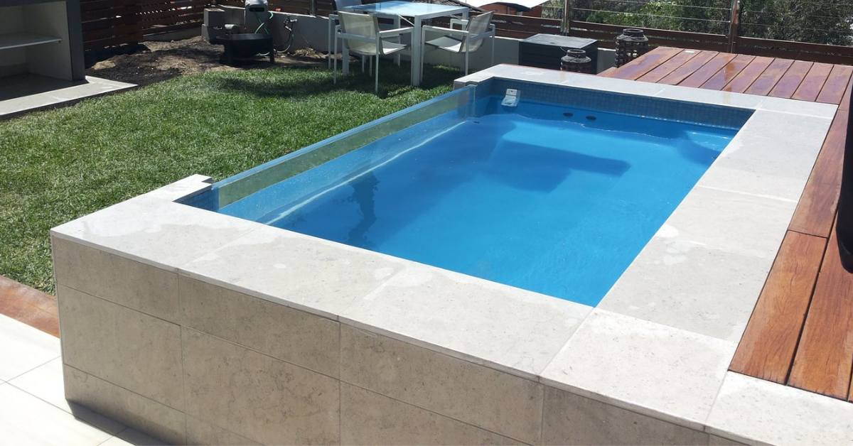 2m Daintree Spa in Medium Blue