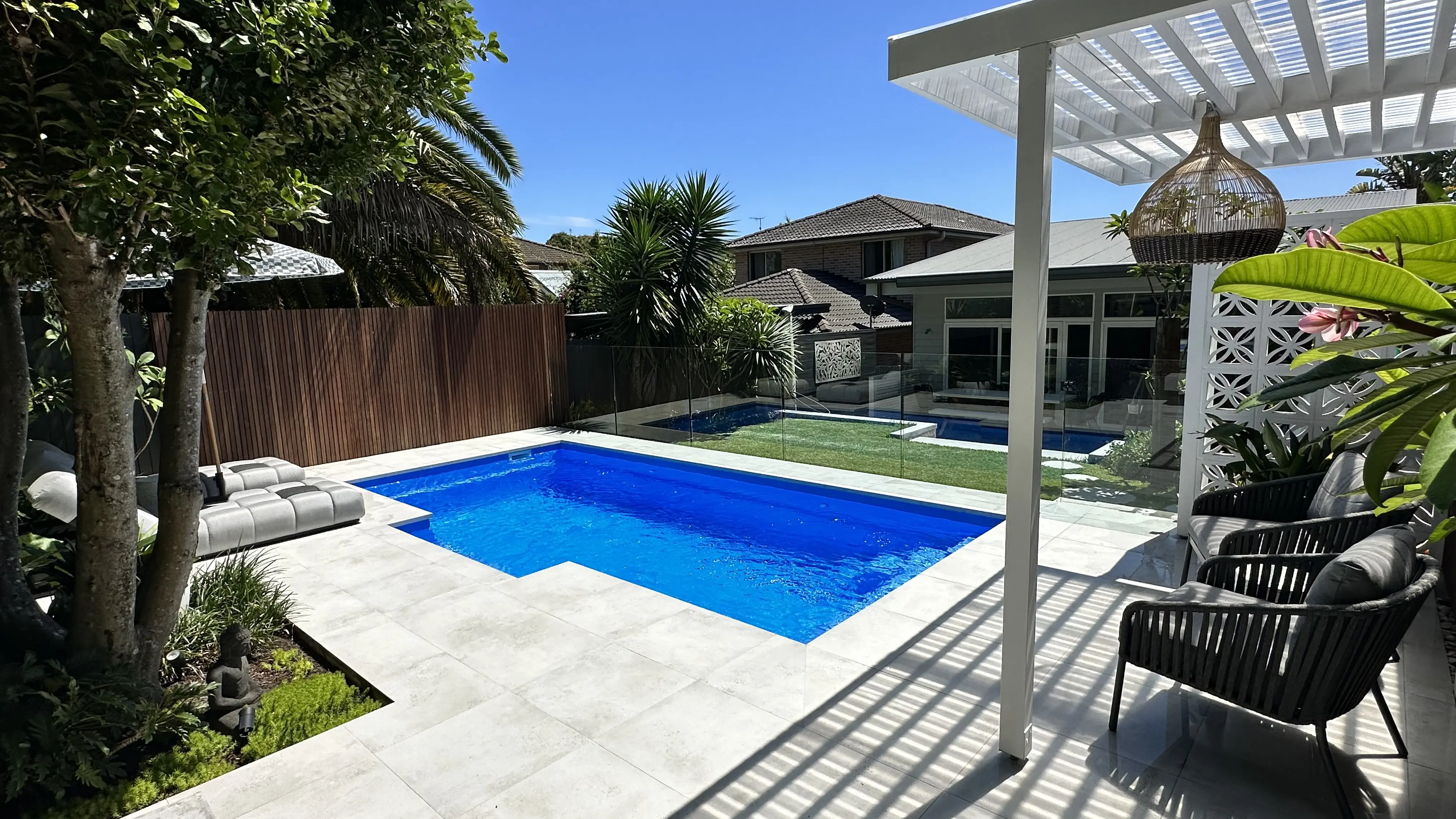 7m Oasis Family Pool | Buy Fibreglass Pools Online and Save